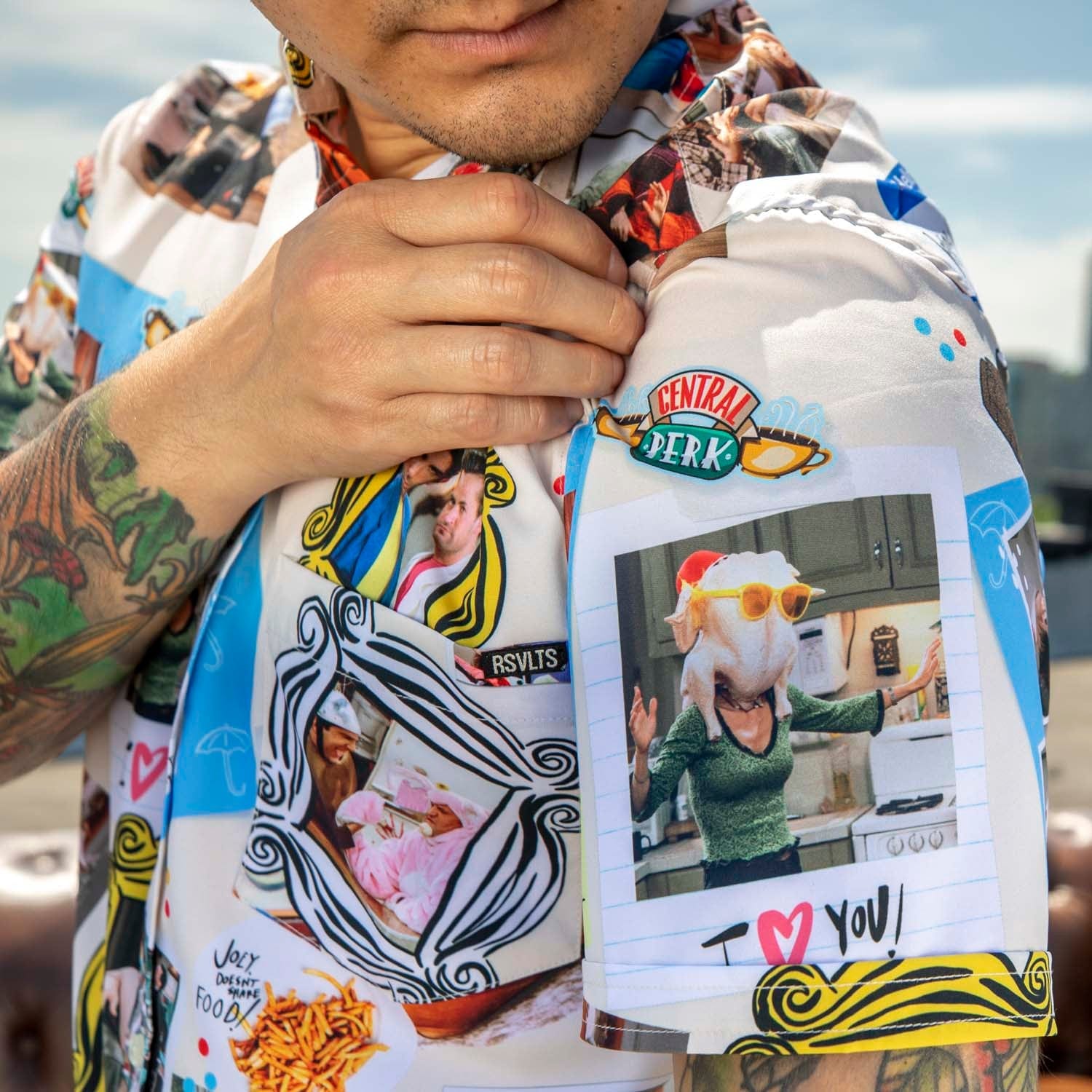 Friends "The One with the Memories" – KUNUFLEX Short Sleeve Shirt - Image 3